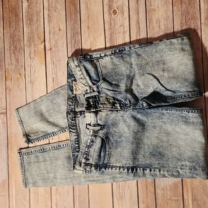 Madewell 37s acid wash jeans